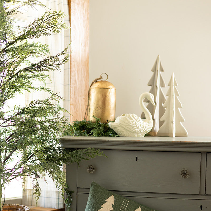 Vintage-Inspired Cast Iron Swan Container