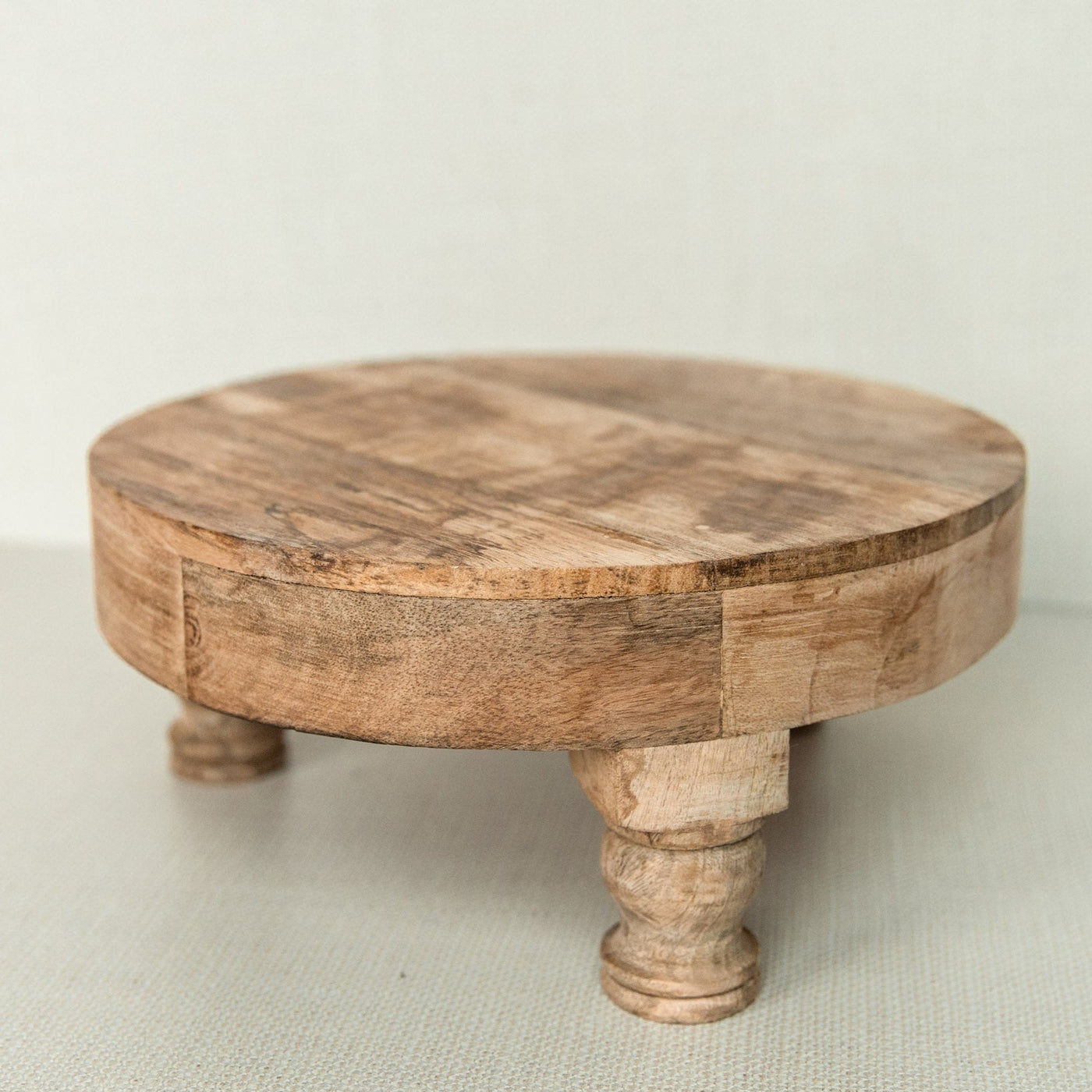 Round Wooden Riser