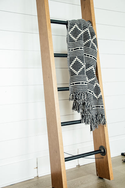 Otto Fringe Throw