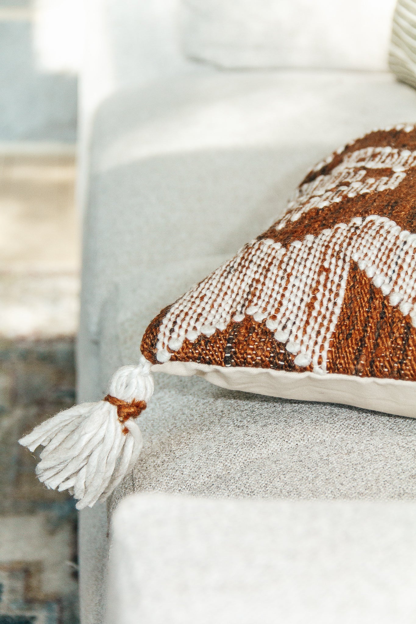 Ezra Pillow