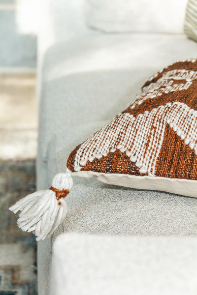 Ezra Pillow