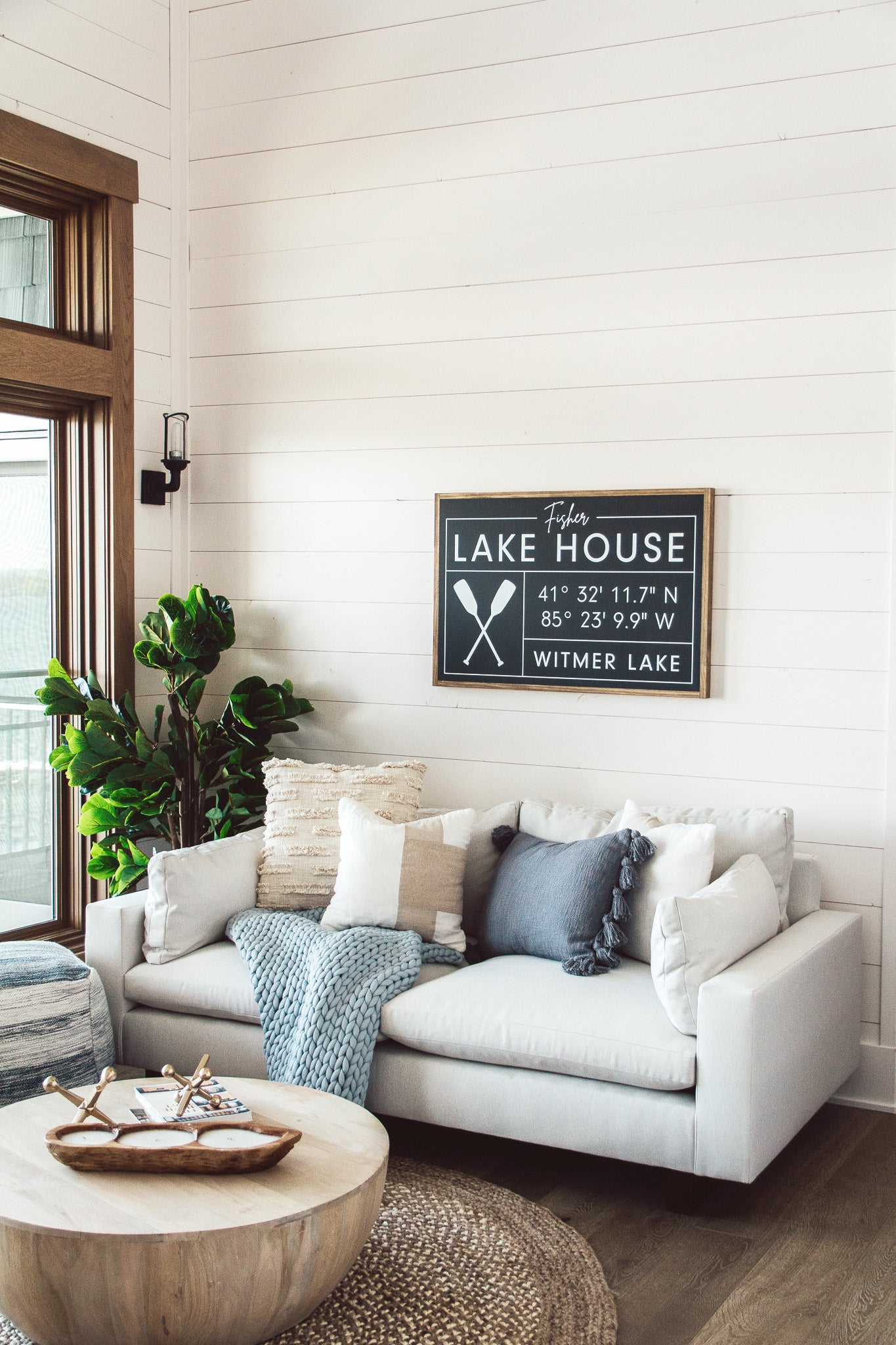 Lake House | Customizable